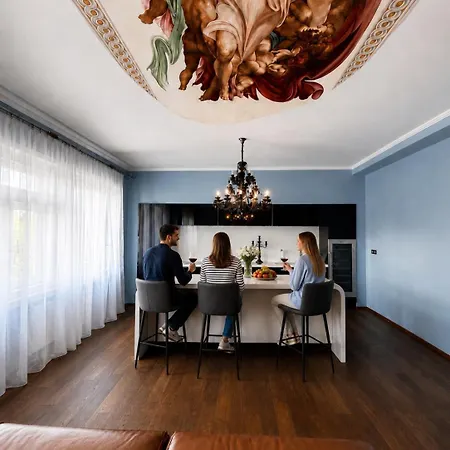 The Fresco, Boutique Apartmán